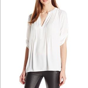 NWT BGBGMaxazria Gena Long Sleeve Top - White
